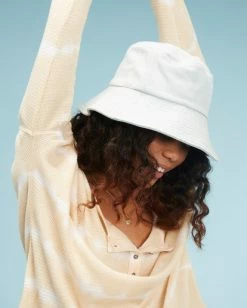 Brand new ⌛ BILLABONG Still Single Bucket Hat MANDARIN ⌛ -womens Sales Store jahw3bst billabongm bfw0 frt1